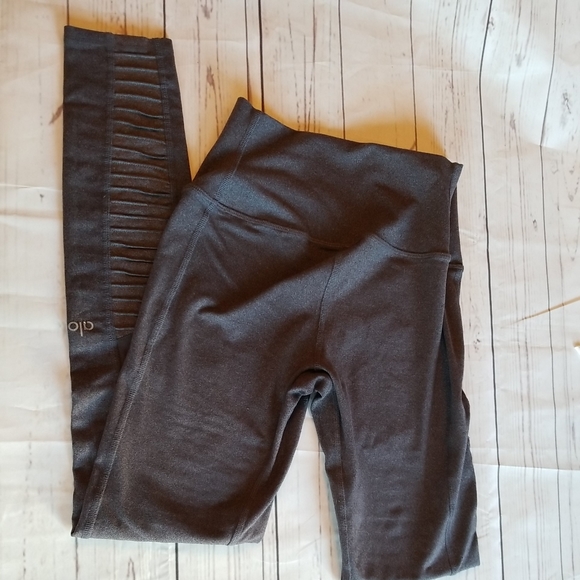 Alo Yoga High-Waist Moto Legging Gray Size Medium M athleisure - Picture 3 of 7